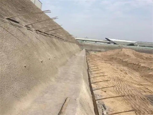 延吉河道边坡加固